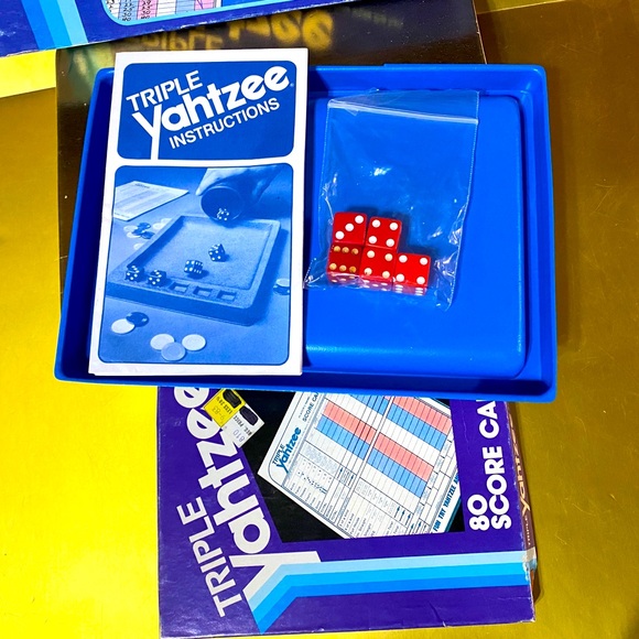 TRIPLE YAHTZEE VTG 1982 MILTON BRADLEY GAME AGES 8 to ADULT EXTRA SCORE CARDS - Picture 2 of 15